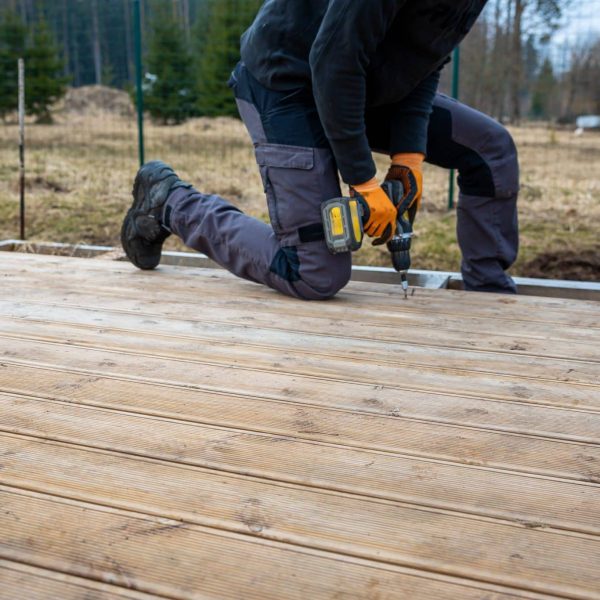 deck builders